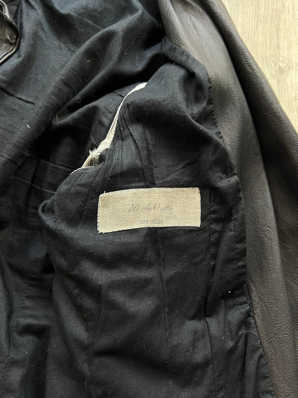 10sei0Otto leather jacket