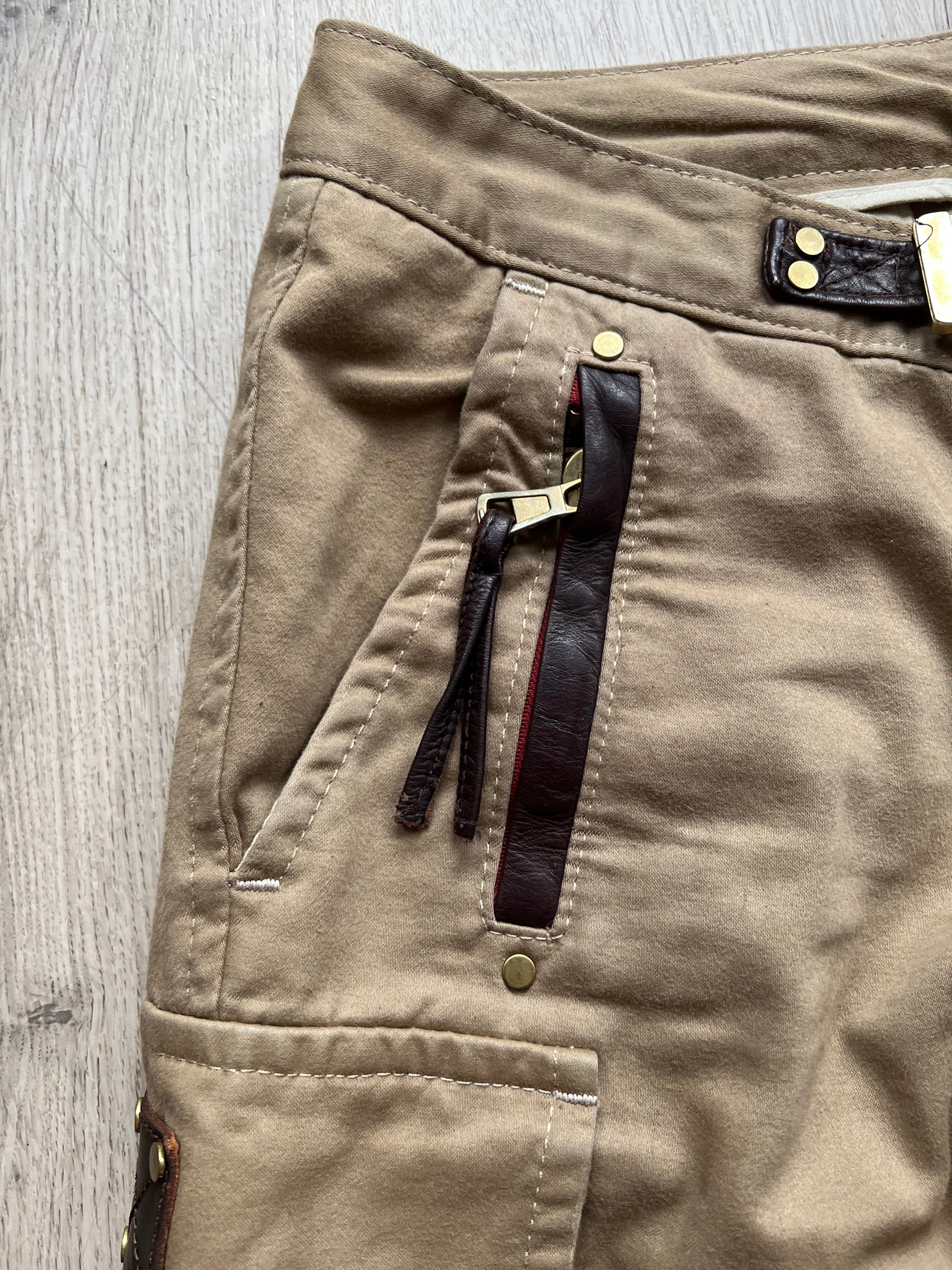 Dsquared 3/4 cargo pants with leather details