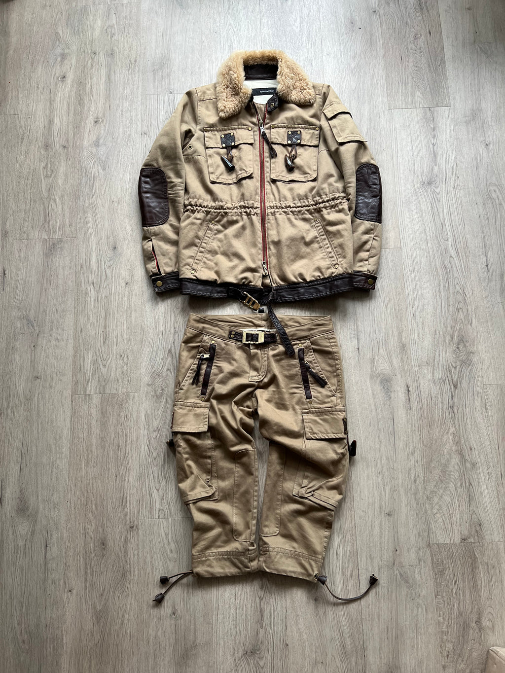 Dsquared 3/4 cargo pants with leather details