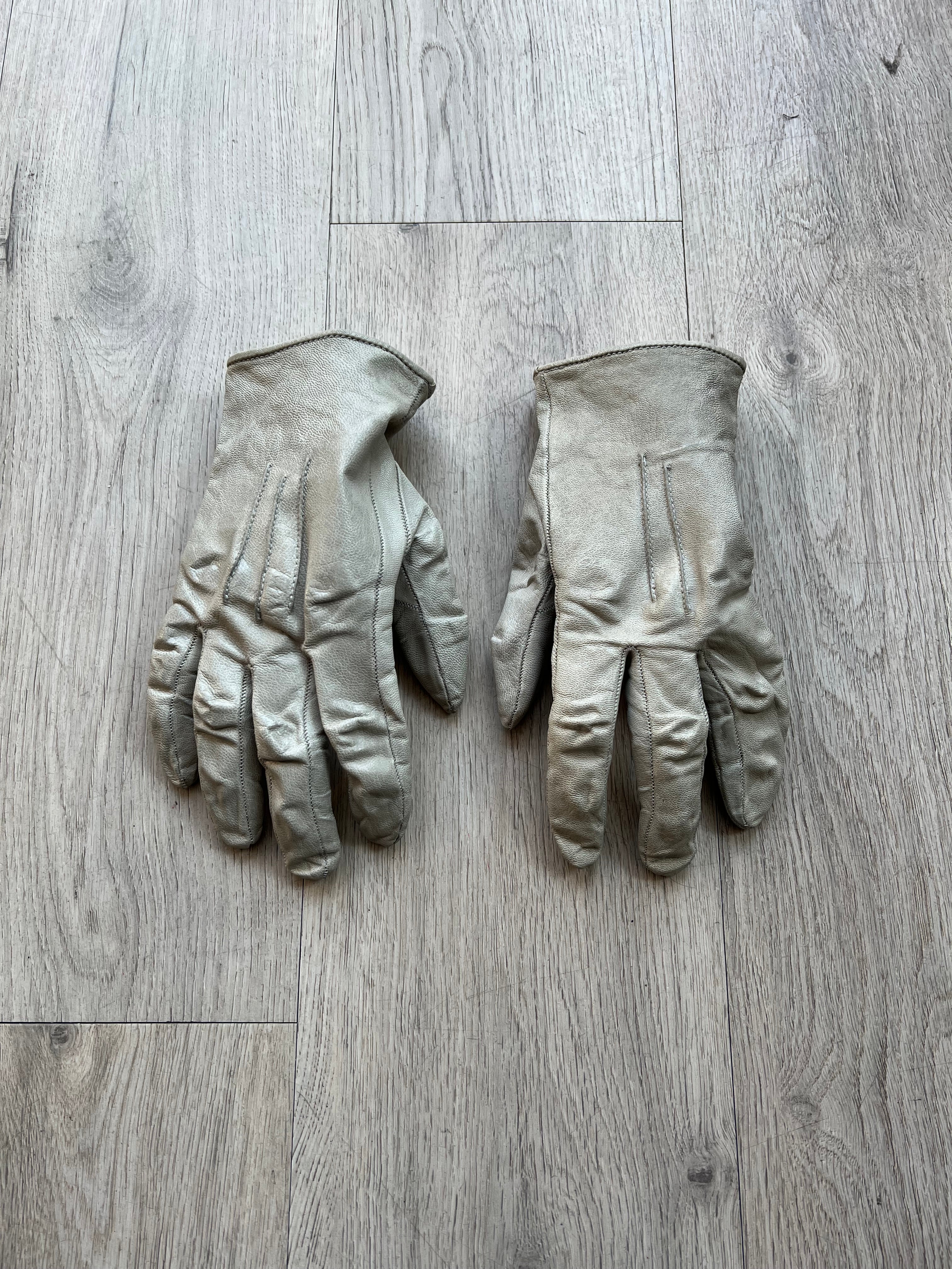 Carol Christian Poell Asymmetric 9 finger gloves