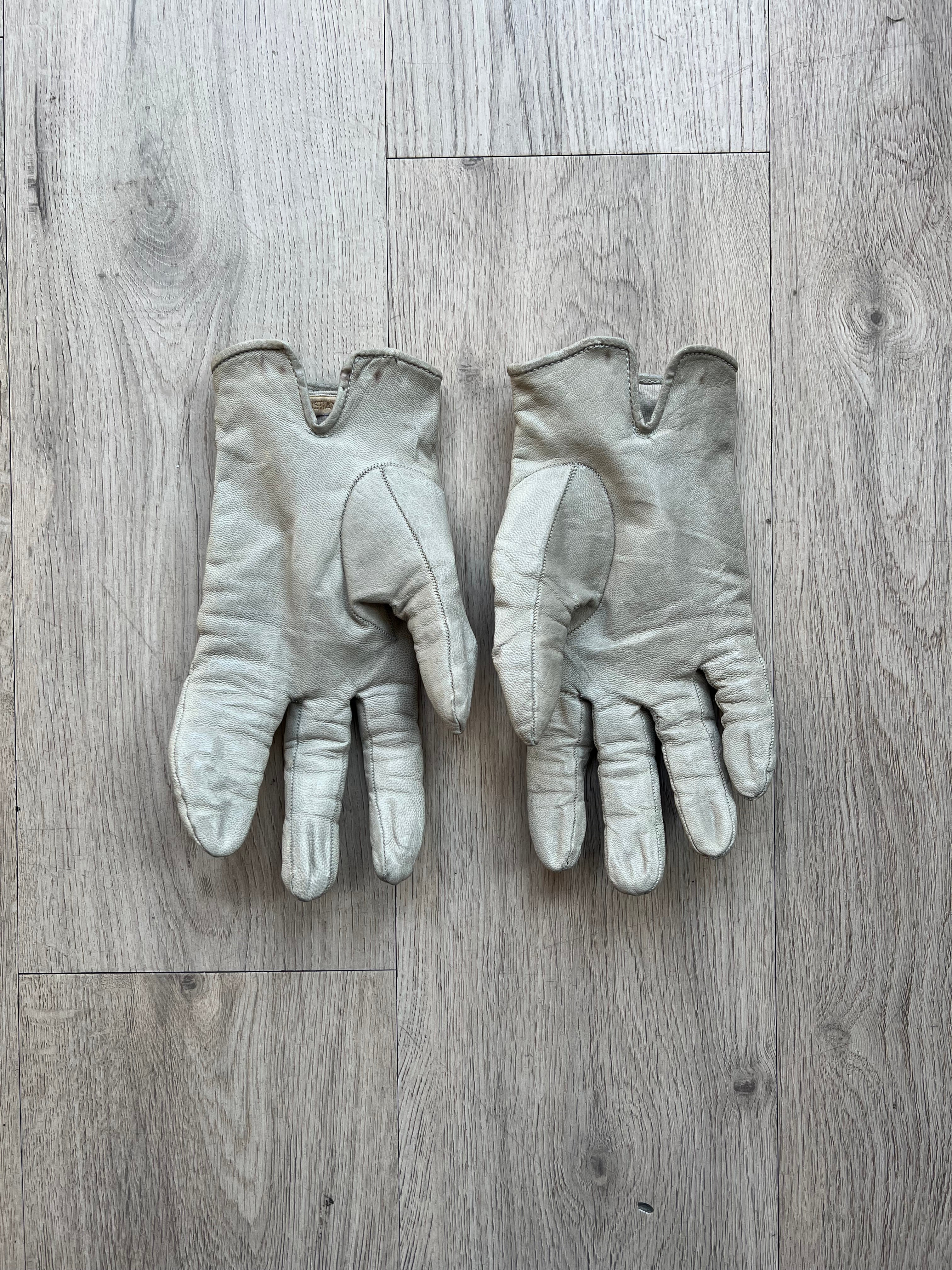 Carol Christian Poell Asymmetric 9 finger gloves