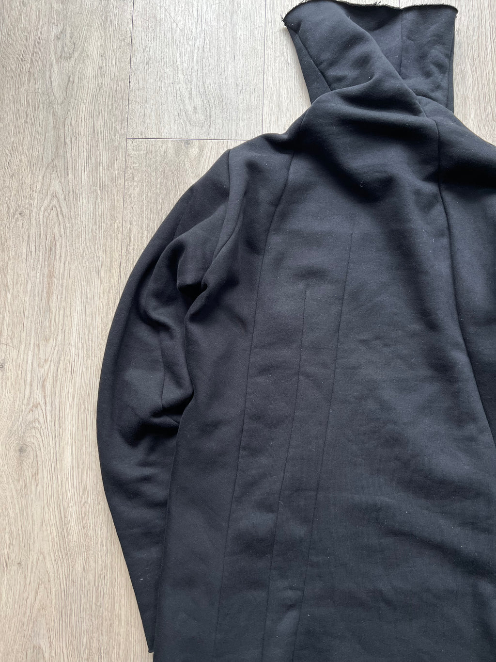 Leon Emanuel Blanck Distortion turtle neck