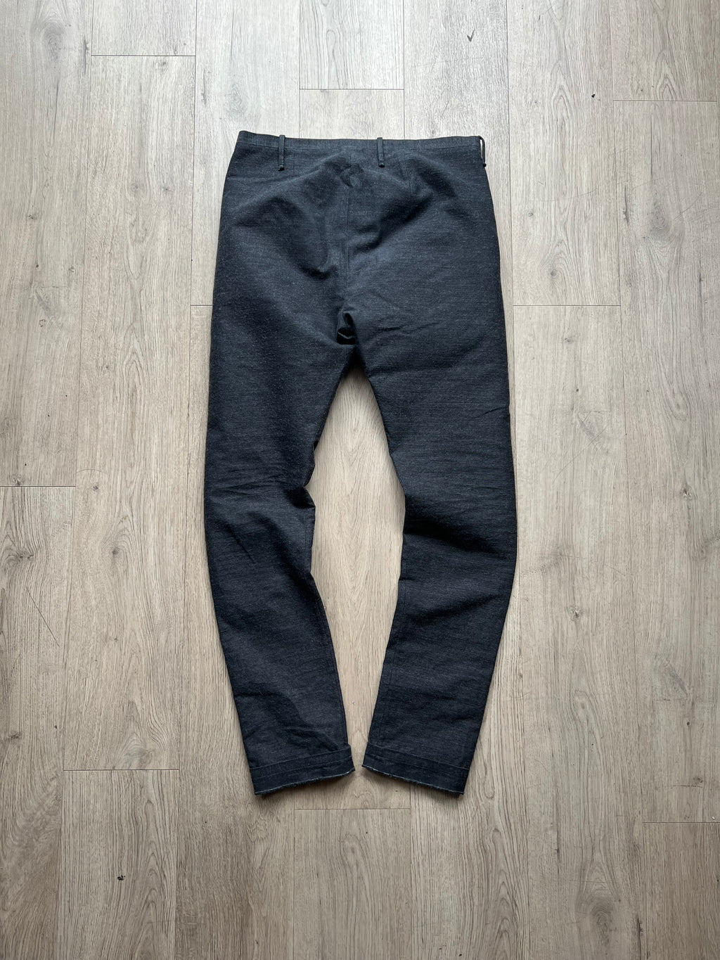 Label under construction Wool pants