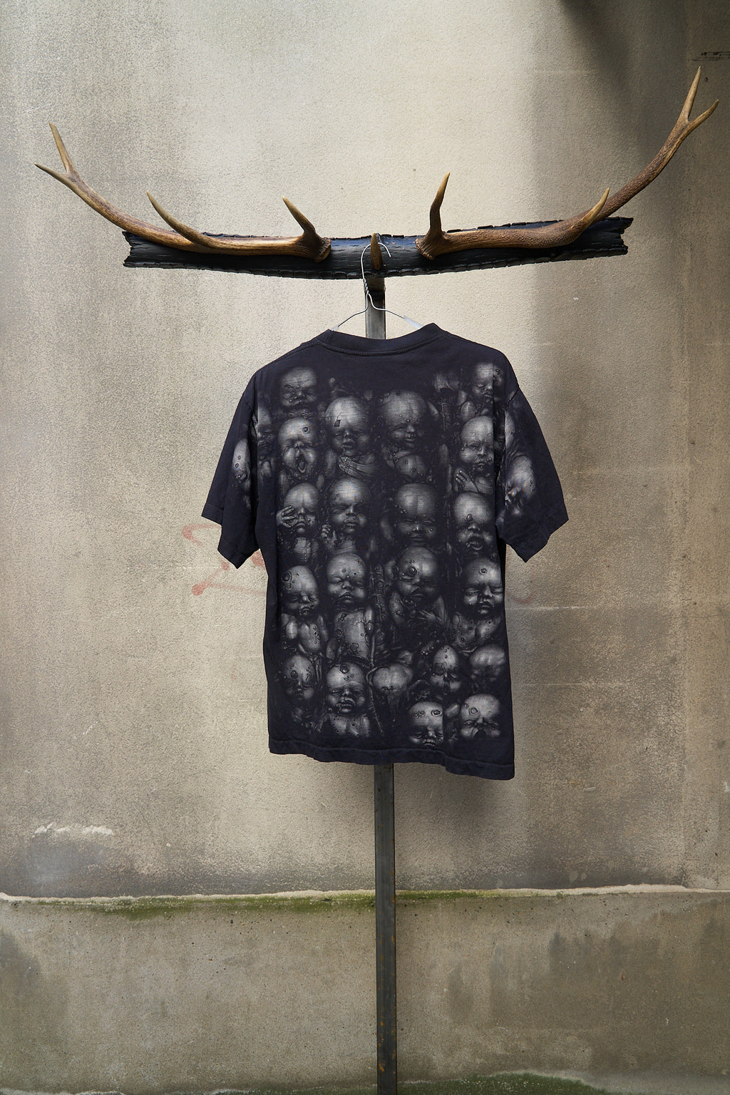 HR Giger "Wall of Babys" Vintage T-shirt