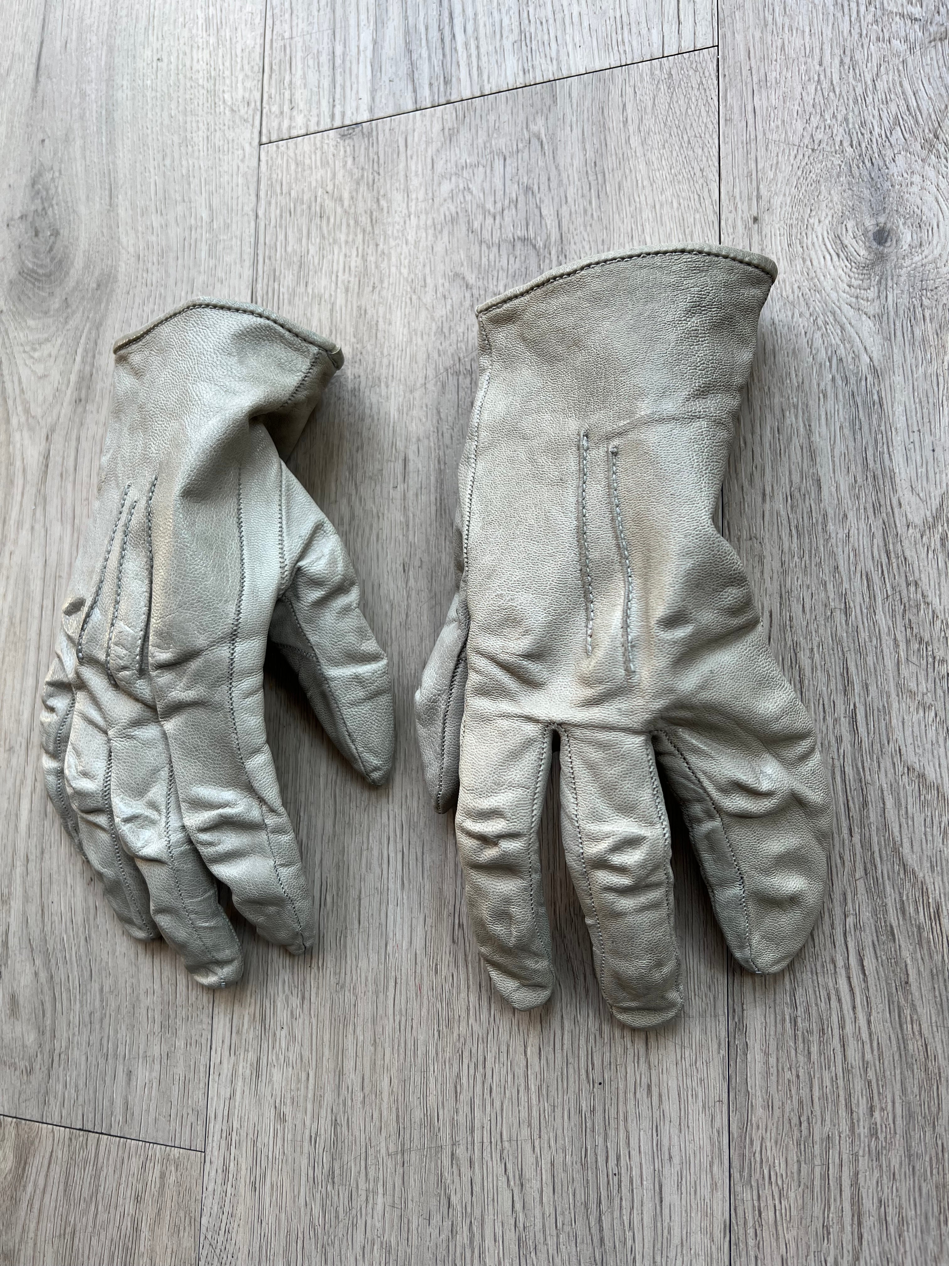 Carol Christian Poell Asymmetric 9 finger gloves