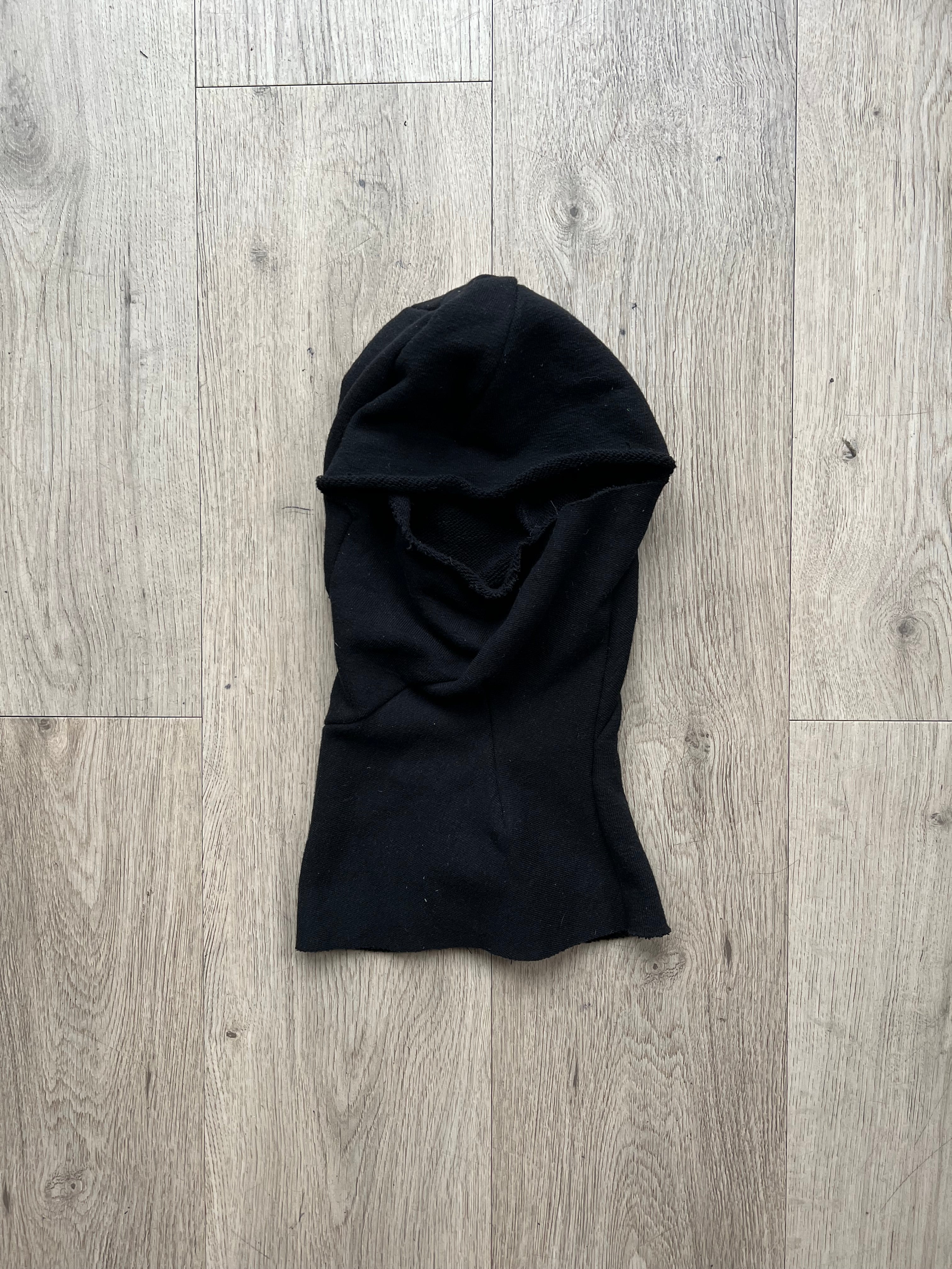 Leon Emanuel Blanck Distortion Balaclava
