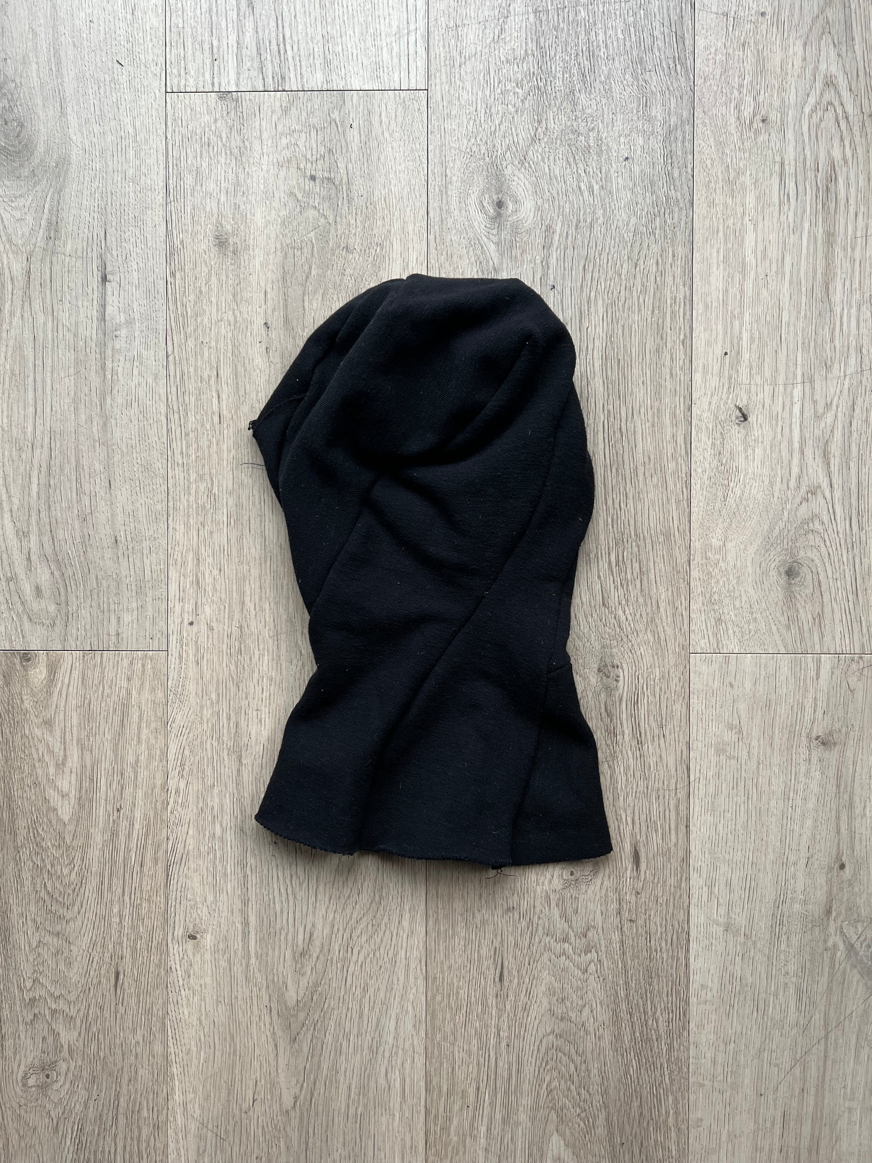 Leon Emanuel Blanck Distortion Balaclava